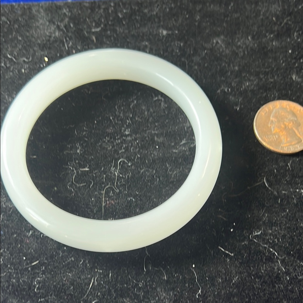 #35 White Jade Bangle with Smooth Texture and Polished Finish